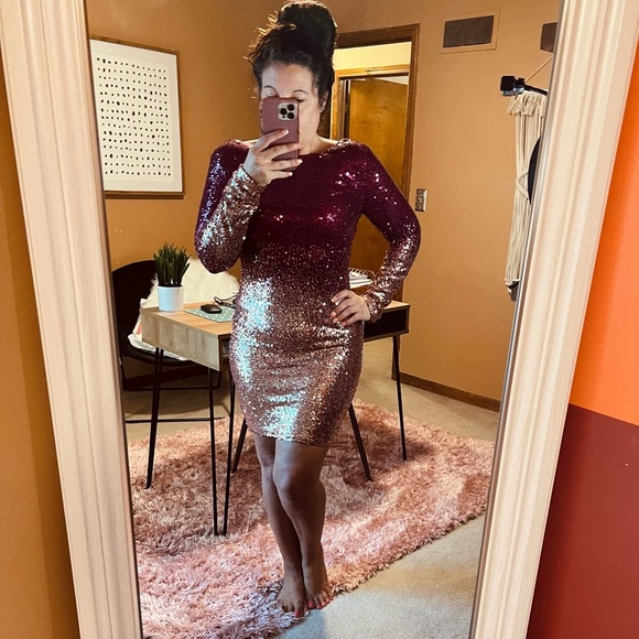Fashion NOVA Wynn Sequin Dress Burgundy/combo rose gold ombré Size L - Picture 5 of 10